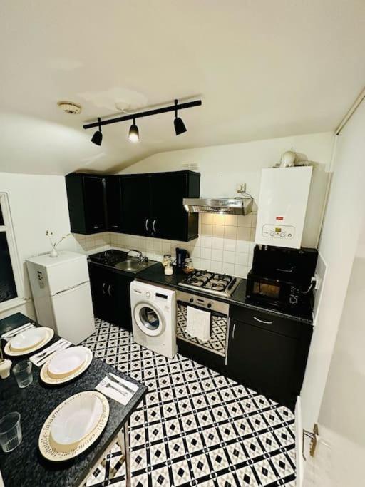 Apartament *Super Central 20Min To Big Ben* Londyn Zewnętrze zdjęcie